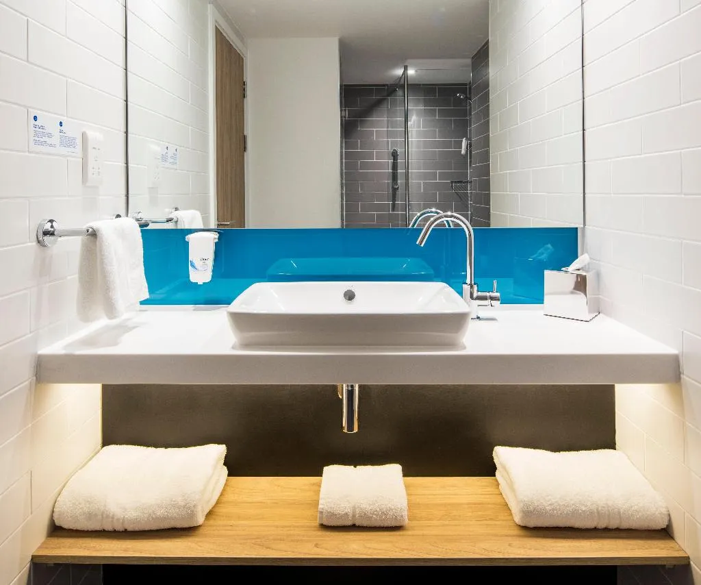 DOUBLE STANDARD Room, Holiday Inn Express Dublin City Centre, Dublin