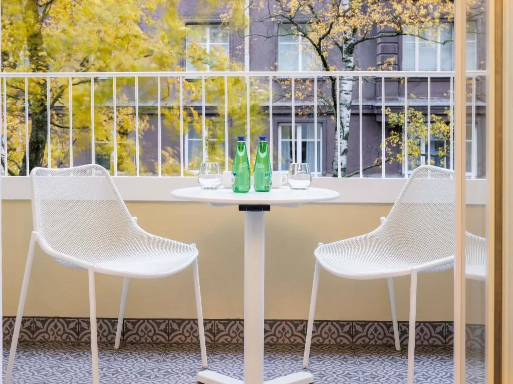 SUITE WITH BALCONY Room, Movenpick Hotel Tallinn, Tallinn