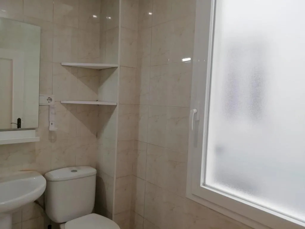 STUDIO STANDARD Room, Smartr Madrid Gran Via 47, Madrid