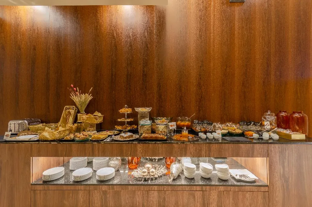 Restaurant, Turim Boulevard, Lisbon