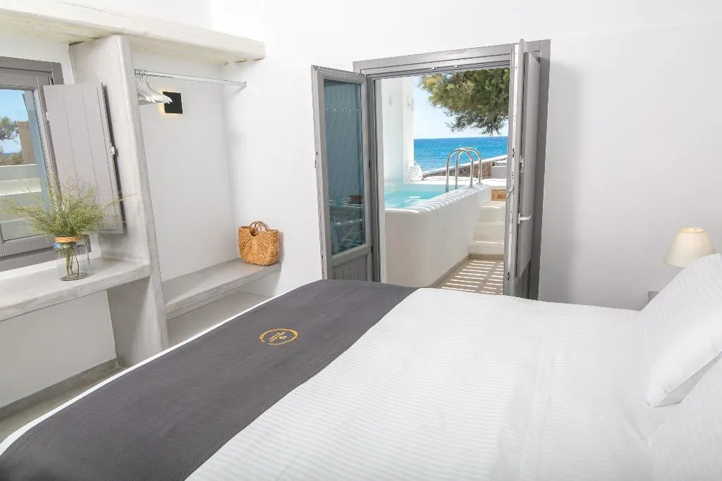 SUITE PREMIER Room, Aegean Melody Suites, Santorini
