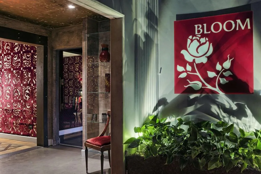 Lobby, Bloom, Venice