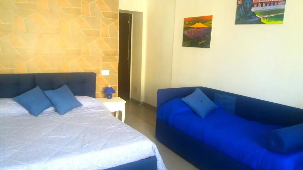 Room, Megaride Santa Lucia, Naples