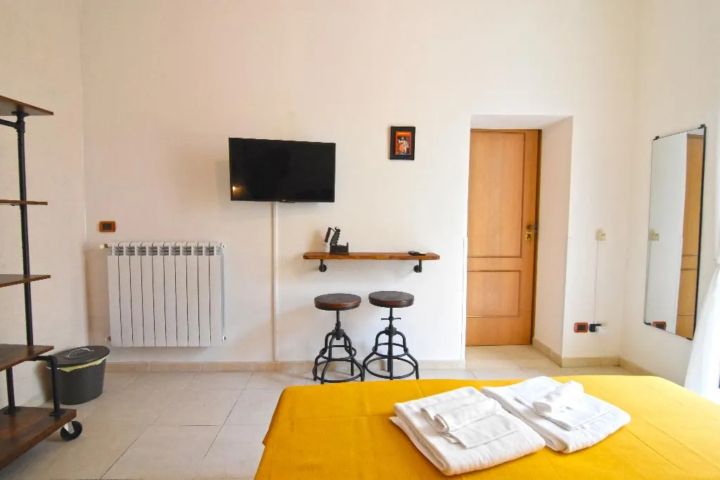 Double or Twin DUPLEX Room, Napoli Cityscape, Naples