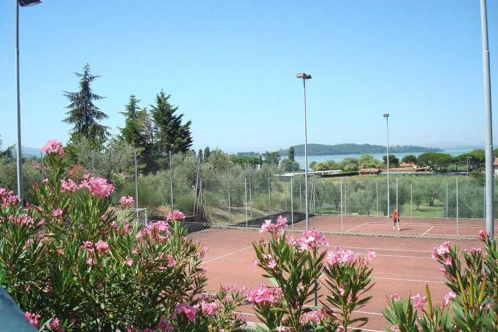 Sports and Entertainment, Le Tre Isole, Perugia