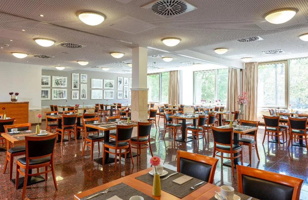 Restaurant, Leonardo Hotel Berlin KU’DAMM, Berlin