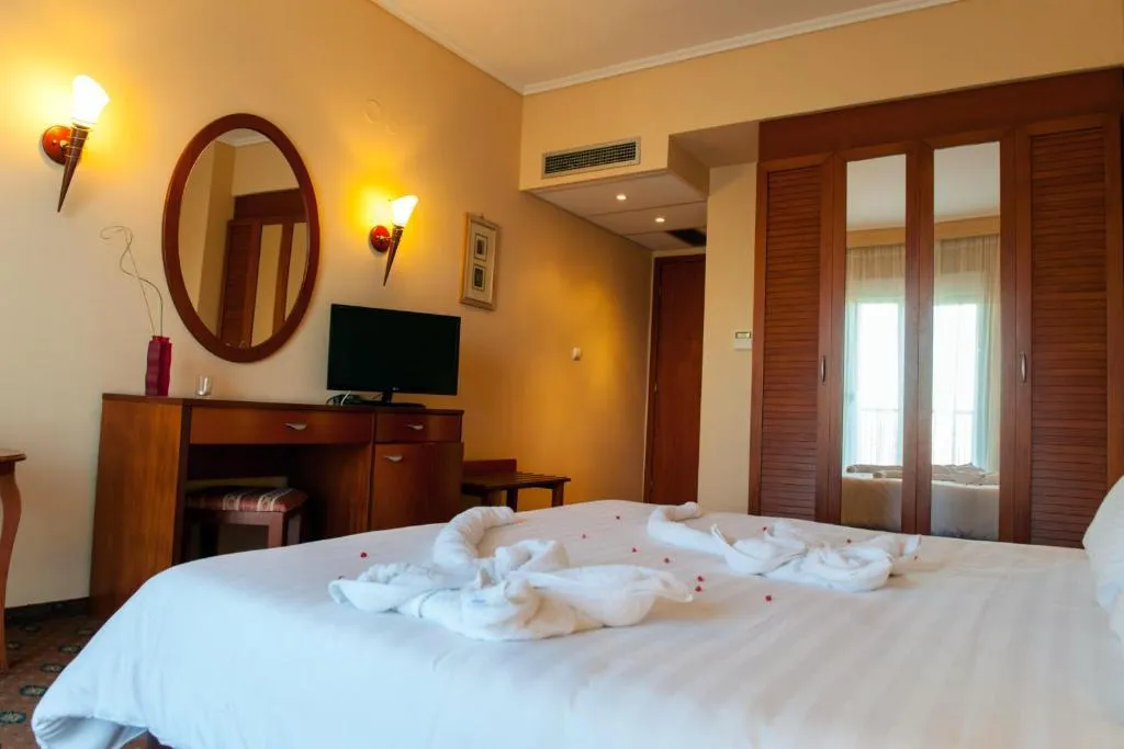 SUITE CLASSIC Room, Ambassador Hotel Thessaloniki, Halkidiki