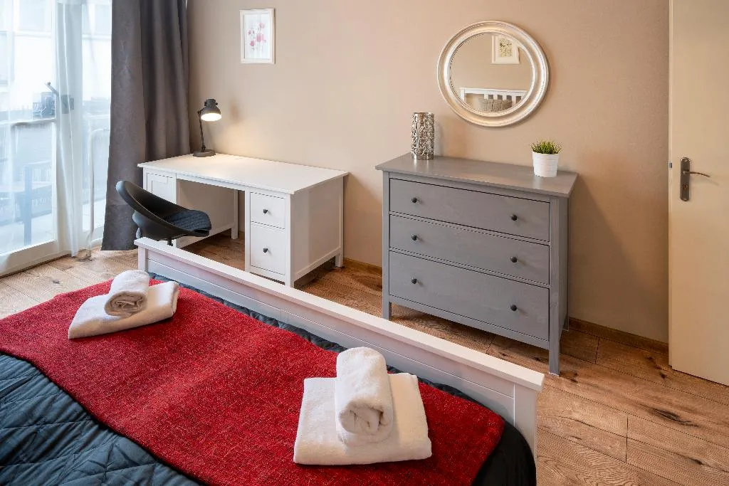 Room, New Town - Apple Apartments, Prague