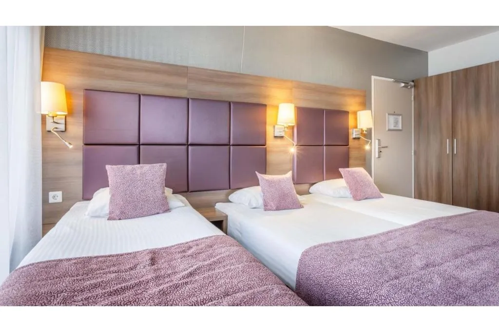 TRIPLE STANDARD Room, Victorie Hotel, Amsterdam