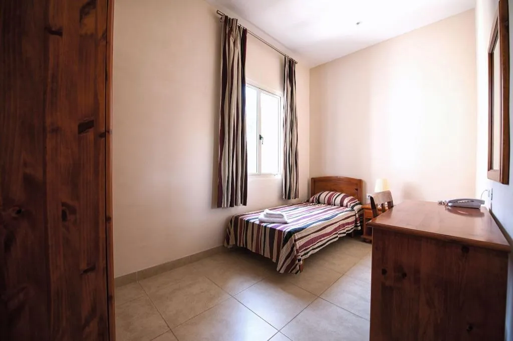 Room, Sprachcaffe International Aparthotel Pembroke, Malta