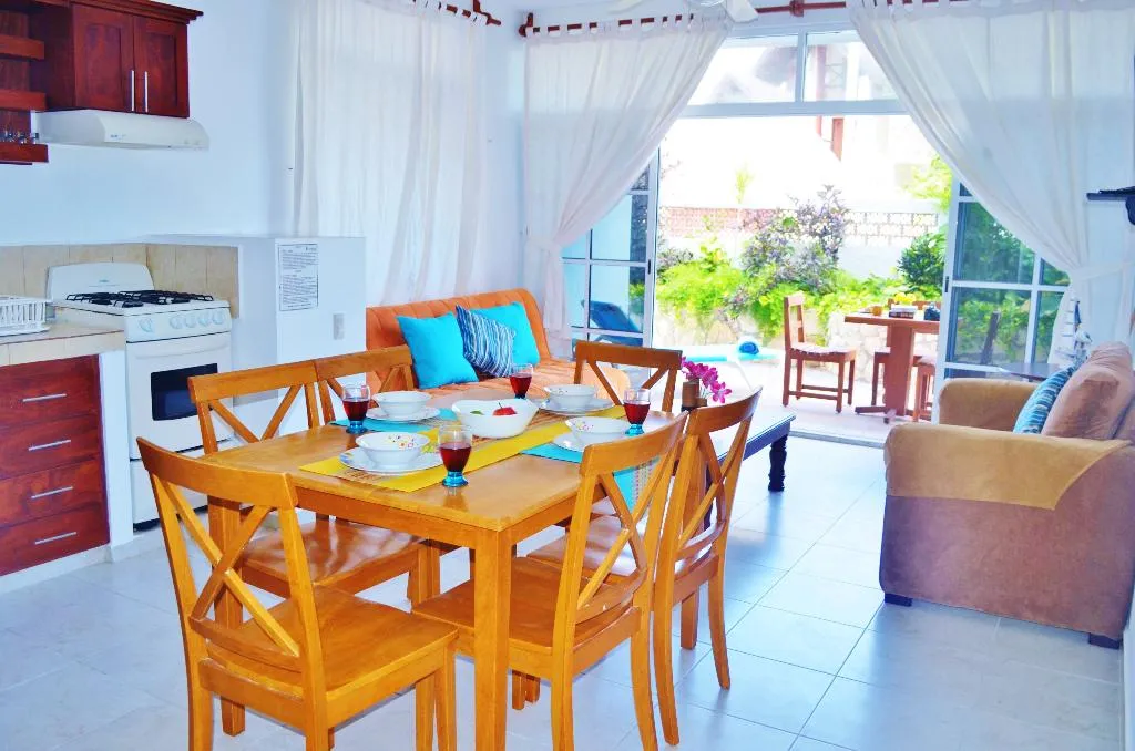FAMILY ROOM GARDEN VIEW Room, Corales Suites, Cancun Area
