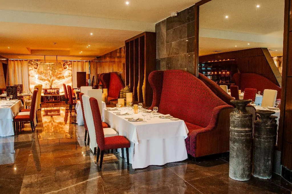 Restaurant, The Pyramid Cancun by Oasis, Cancun Area