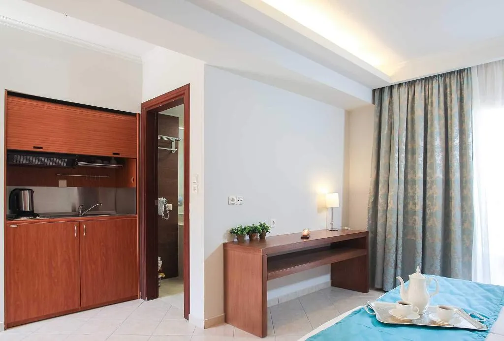 STUDIO ONE BED Room, Electra Hotel, Thessaloniki