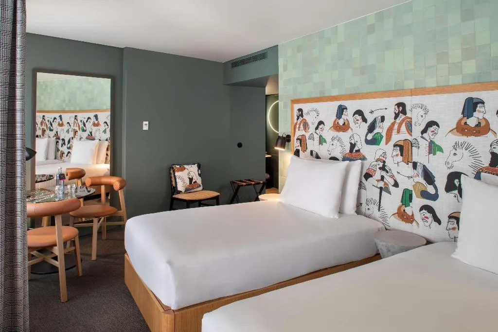 JUNIOR SUITE STANDARD Room, Se Catedral Hotel Porto, Tapestry Collection by Hi, Porto