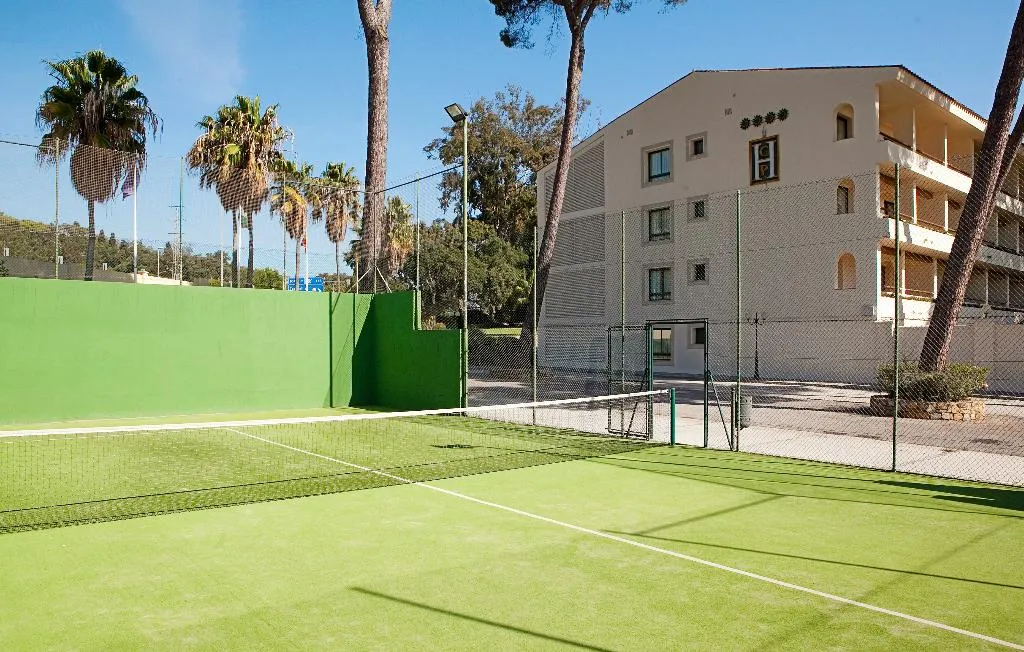 Sports and Entertainment, AZZ Guadacorte Campo de Gibraltar, Costa De La Luz