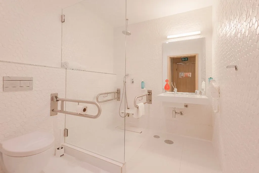 TWIN STANDARD Room, Moov Hotel Porto Centro, Porto