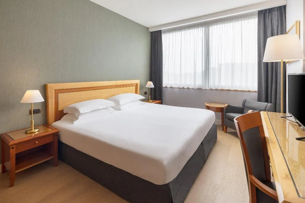 Room STANDARD Room, Crowne Plaza Milan Linate, Milan