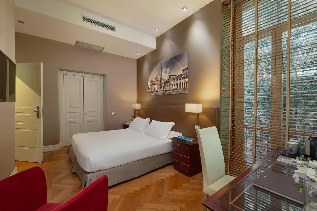 DOUBLE CLASSIC Room, Hotel Principe Torlonia, Rome