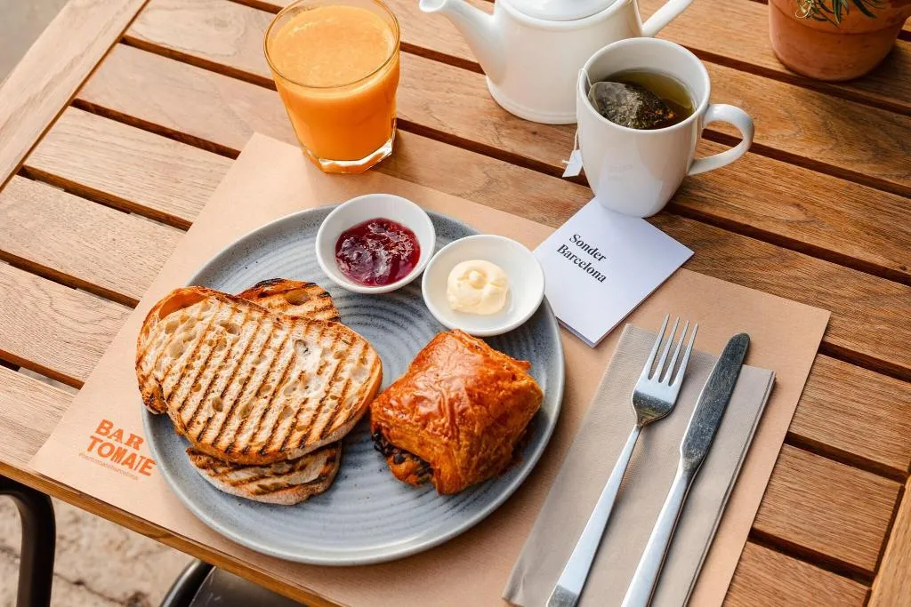 Restaurant, Do: Placa Reial, Barcelona