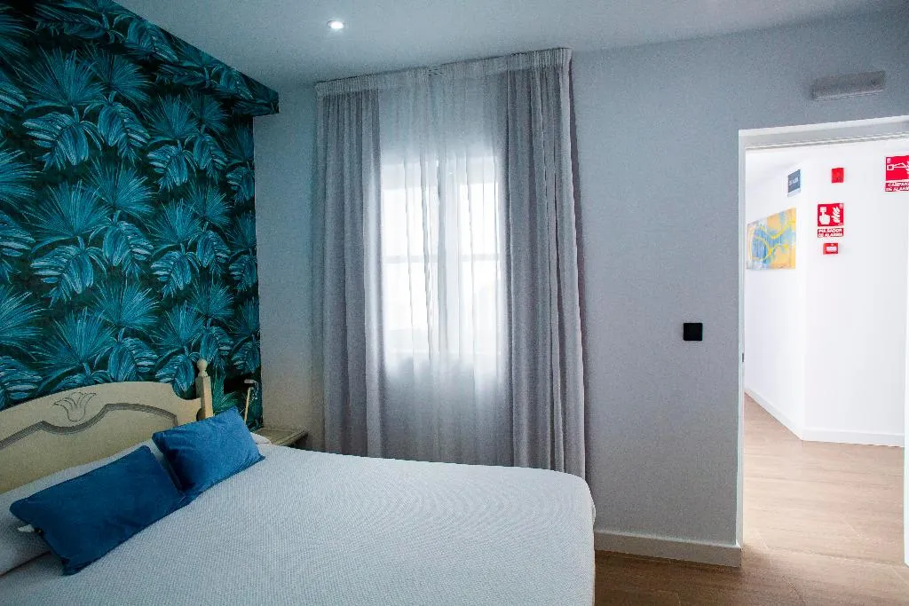 DOUBLE DELUXE Room, Hostal San Francisco, Seville