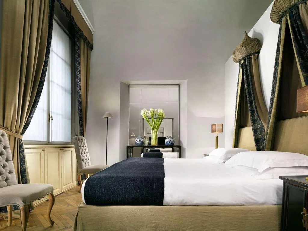 Room, Palazzo Di Camugliano, Florence