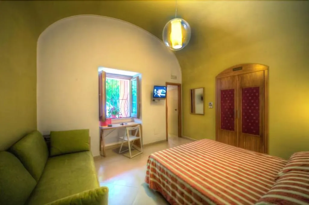Room, Villa Diomede Hotel, Naples