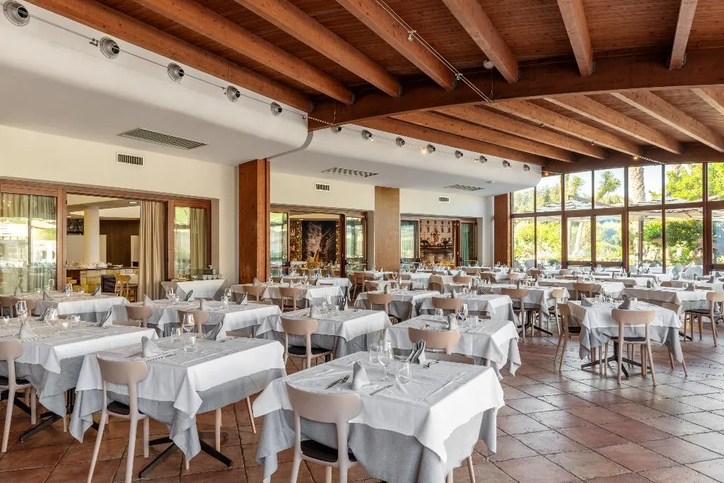 Restaurant, VOI Arenella Resort, Catania