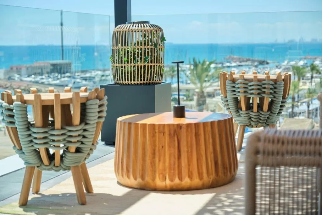 Terrace, ESTIMAR Marina Farnals, Valencia