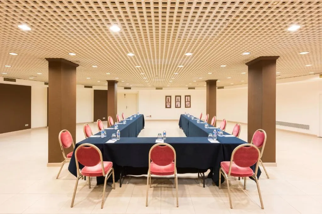 Conferences, Port Valencia Azafata, Valencia