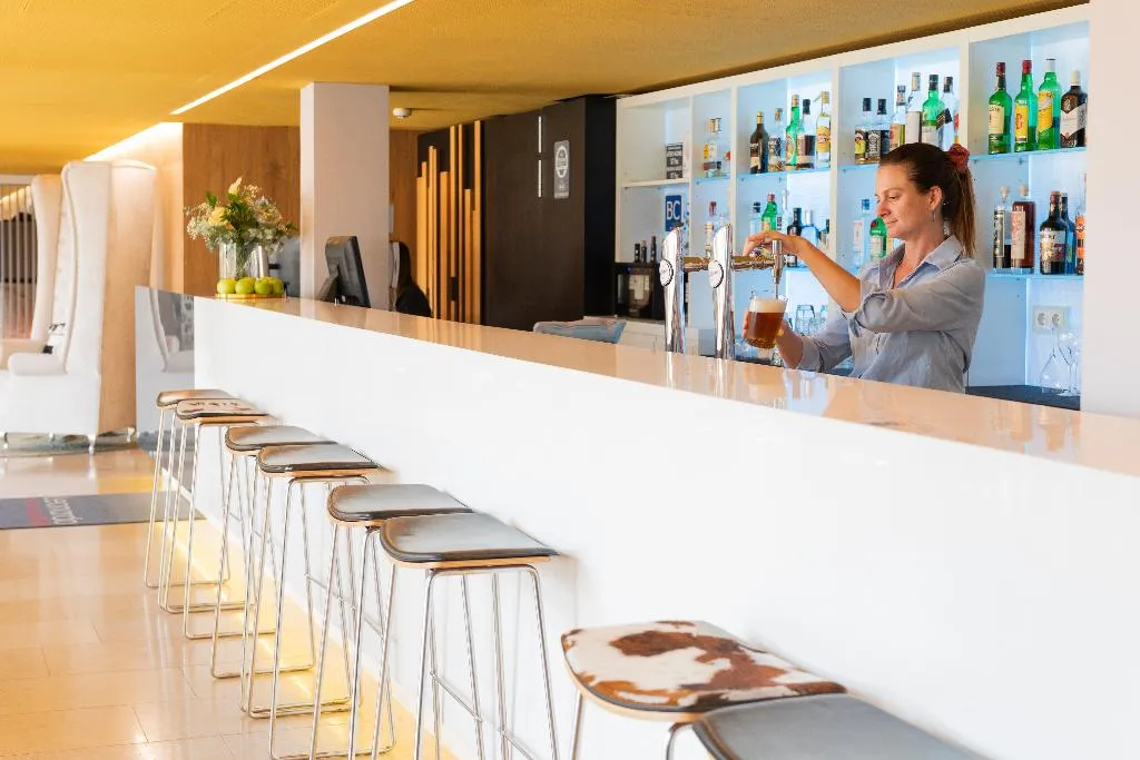 Bar, Leonardo Boutique Hotel Port Portals - Adults only, Majorca