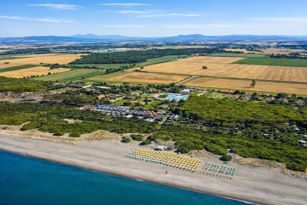 Beach, Hotiday Montalto Marina, Rome