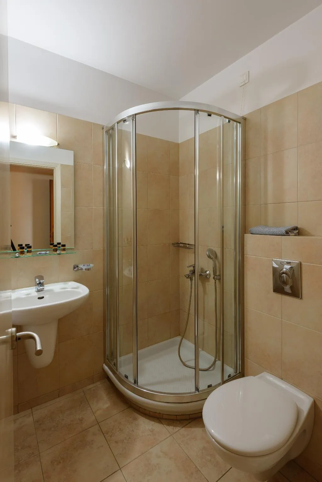 SINGLE STANDARD Room, Park, Kalamata