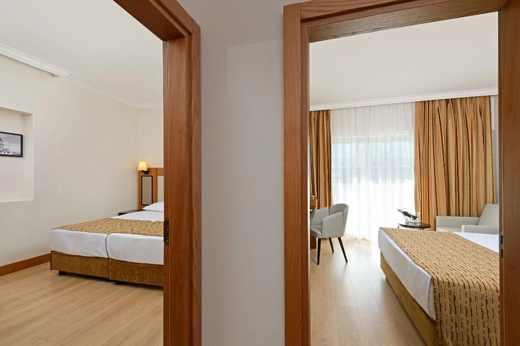 FAMILY ROOM CONNECTING ROOM Room, Aydinbey Famous Resort, Antalya