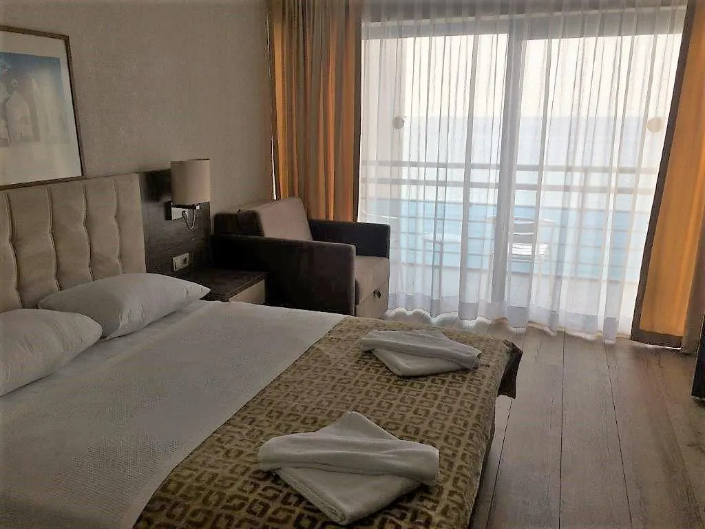 Room, Faustina Hotel & Spa, Izmir