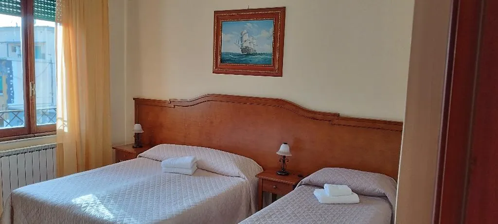 TRIPLE STANDARD Room, Hotel Colosseo Colleferro, Rome