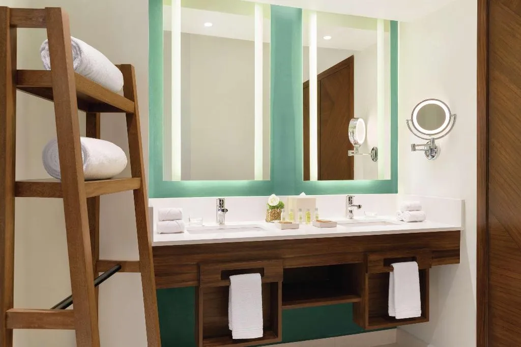 JUNIOR SUITE OCEAN FRONT Room, Hyatt Vivid Playa Del Carmen - Adults Only, Playa Del Carmen