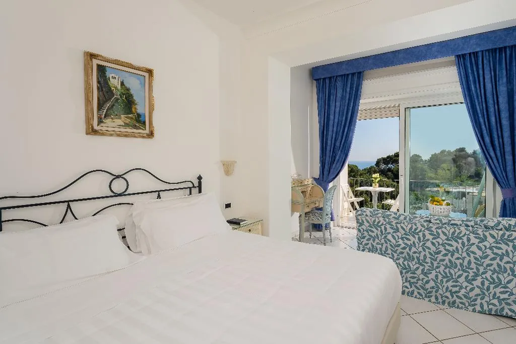 Room, La Floridiana, Naples