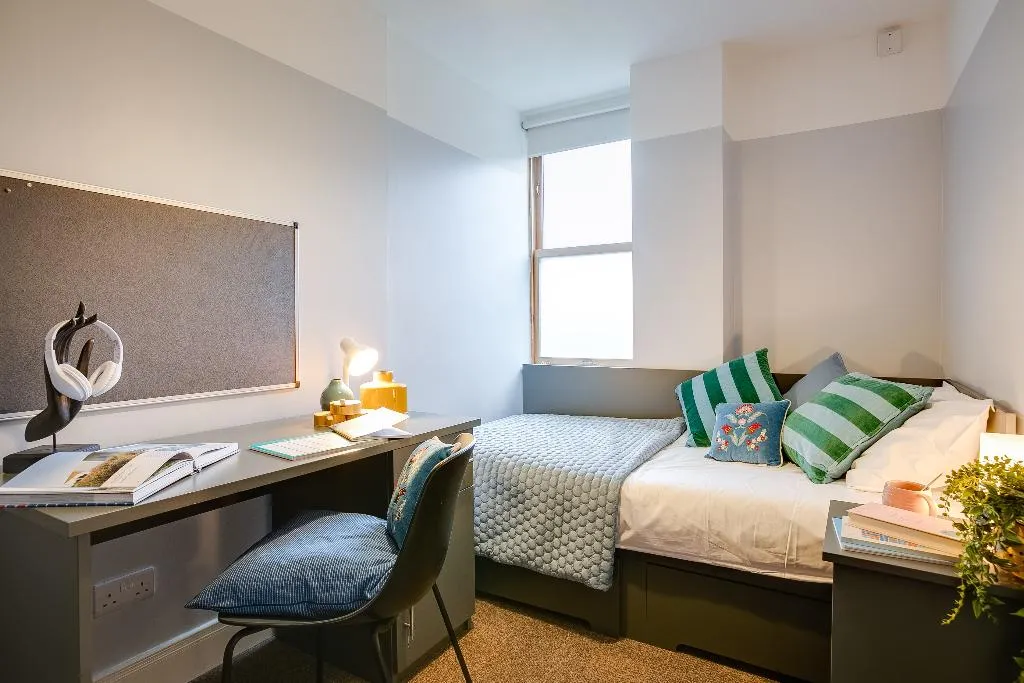 APARTMENT THREE BEDS Room, 'Griffith Rooms, Dublin