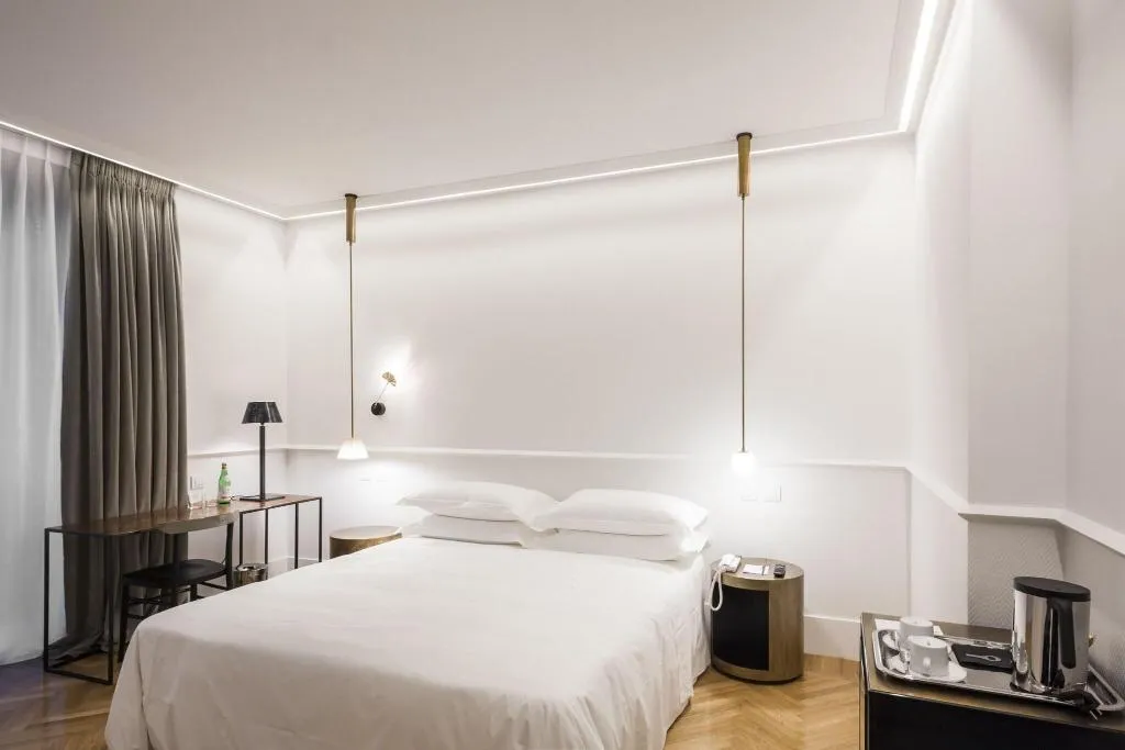 DOUBLE SUPERIOR KING BED Room, Senato Hotel Milano, Milan