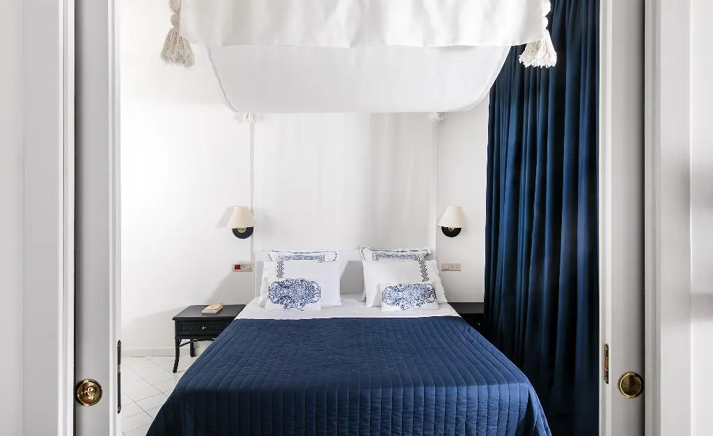 JUNIOR SUITE KING BED WITH JACUZZI Room, Hotel Club Due Torri, Naples