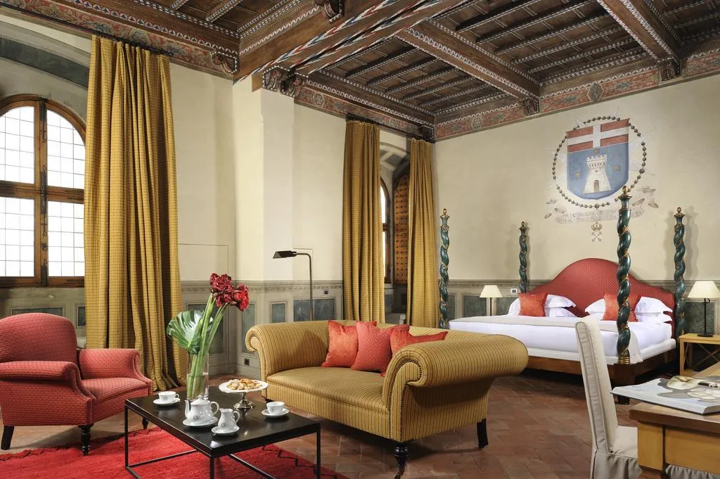 SUITE DELUXE Room, COMO Castello Del Nero, Florence