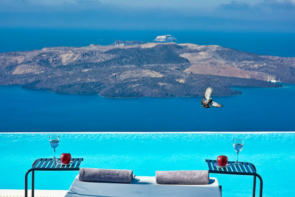 Pool, Cosmopolitan Suites, Santorini