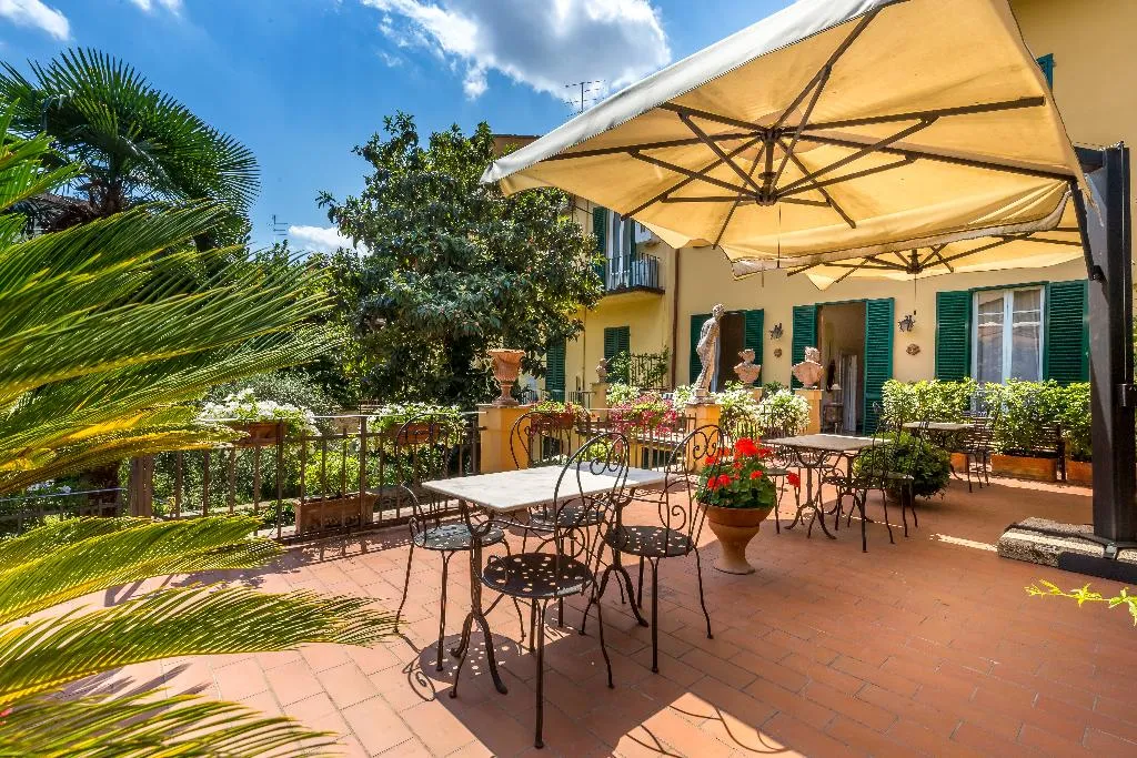Terrace, Hotel Ungherese Small Luxury Hotel, Florence