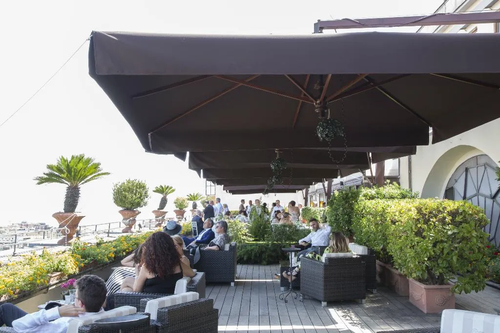 Bar, San Francesco Al Monte, Naples