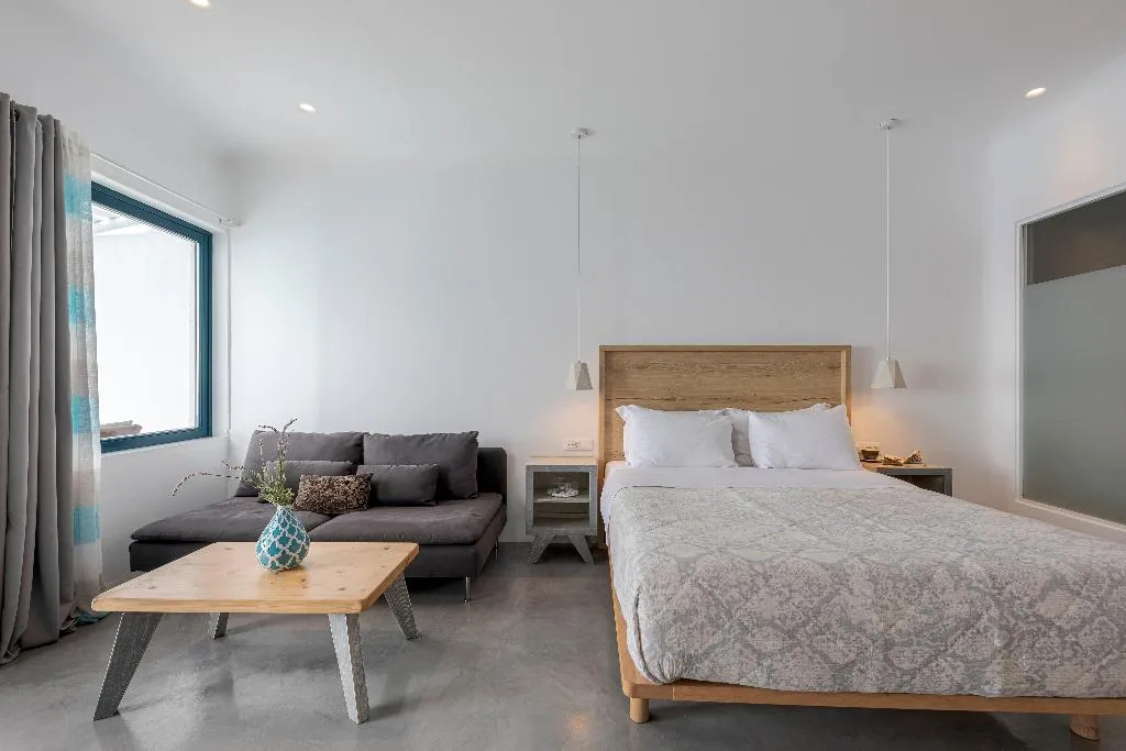 SUITE HONEYMOON Room, Afroessa Hotel, Santorini