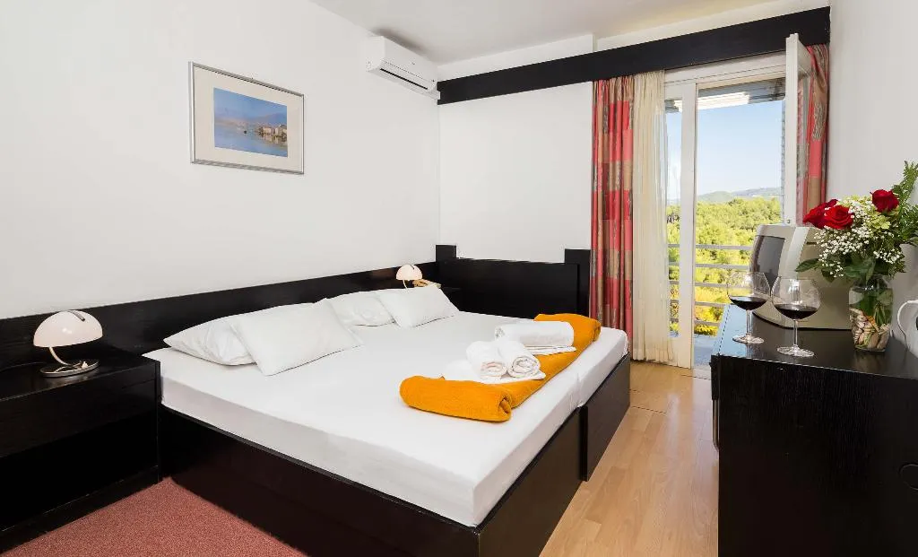 DOUBLE ECONOMY Room, Hvar, Split