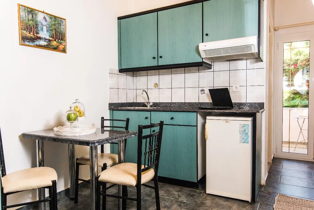 APARTMENT SIDE SEA VIEW ONE BEDROOM Room, Yiannis Manos, Crete
