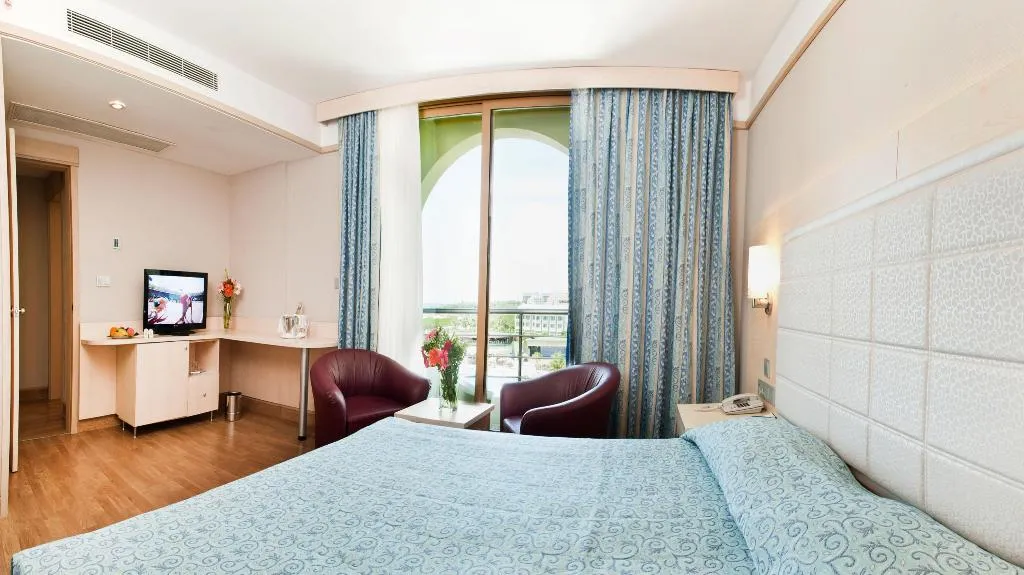 FAMILY ROOM CONNECTING ROOM Room, Vonresort Golden Coast, Antalya