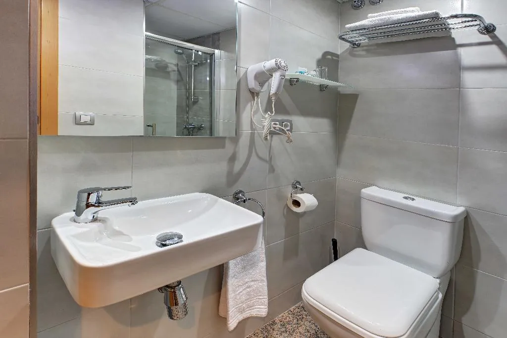 SINGLE STANDARD Room, Nuevo Triunfo, Barcelona