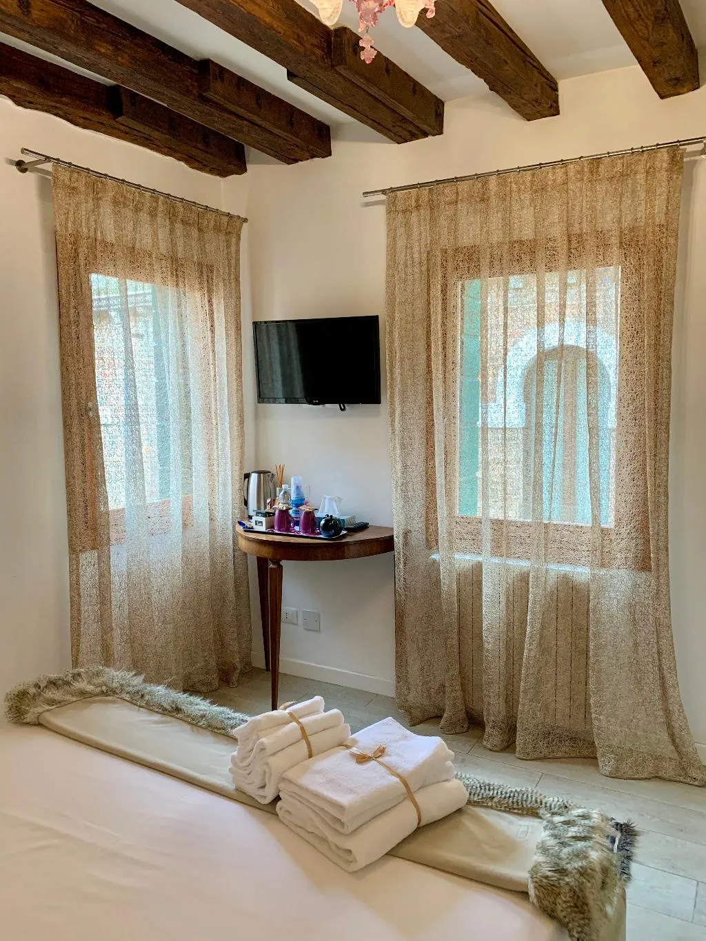 DOUBLE DELUXE Room, B&B Fortuny, Venice